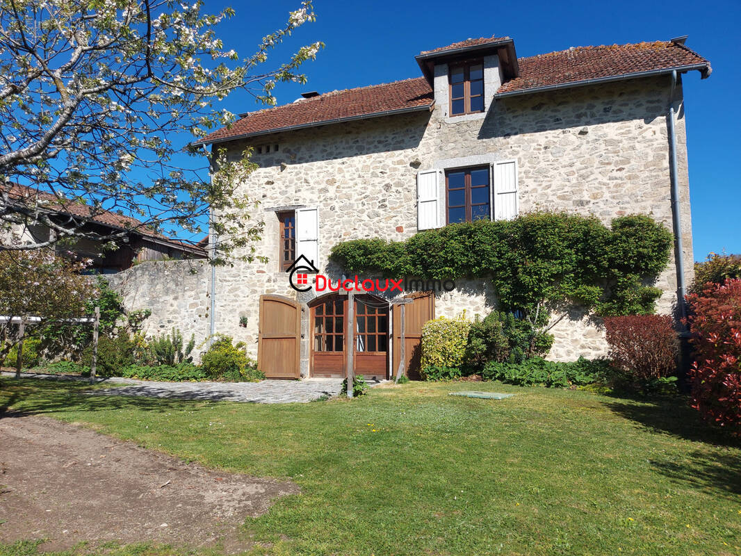 Maison à SAINT-SAURY