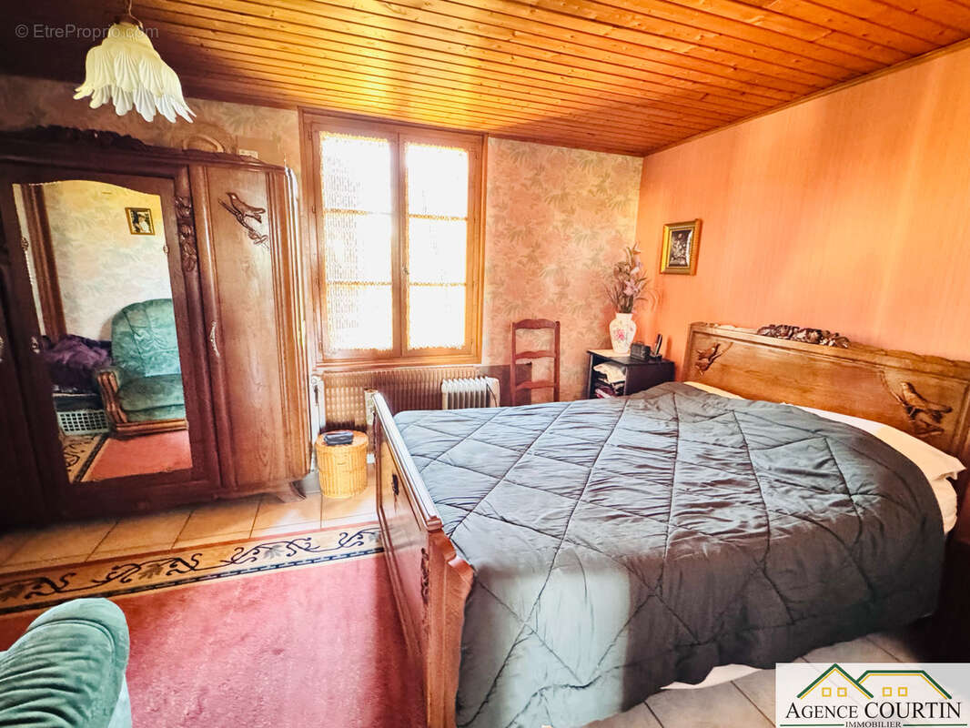 Maison à SAINT-MARTIN-DU-MONT