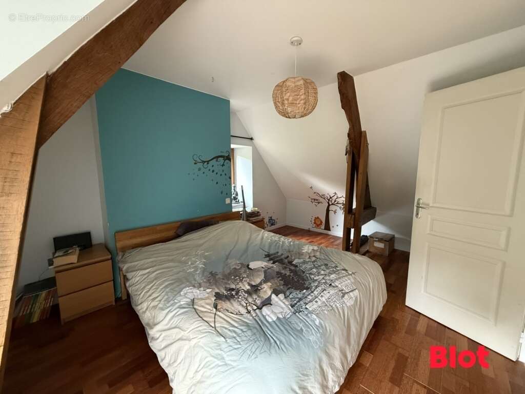 Maison à PIRE-SUR-SEICHE