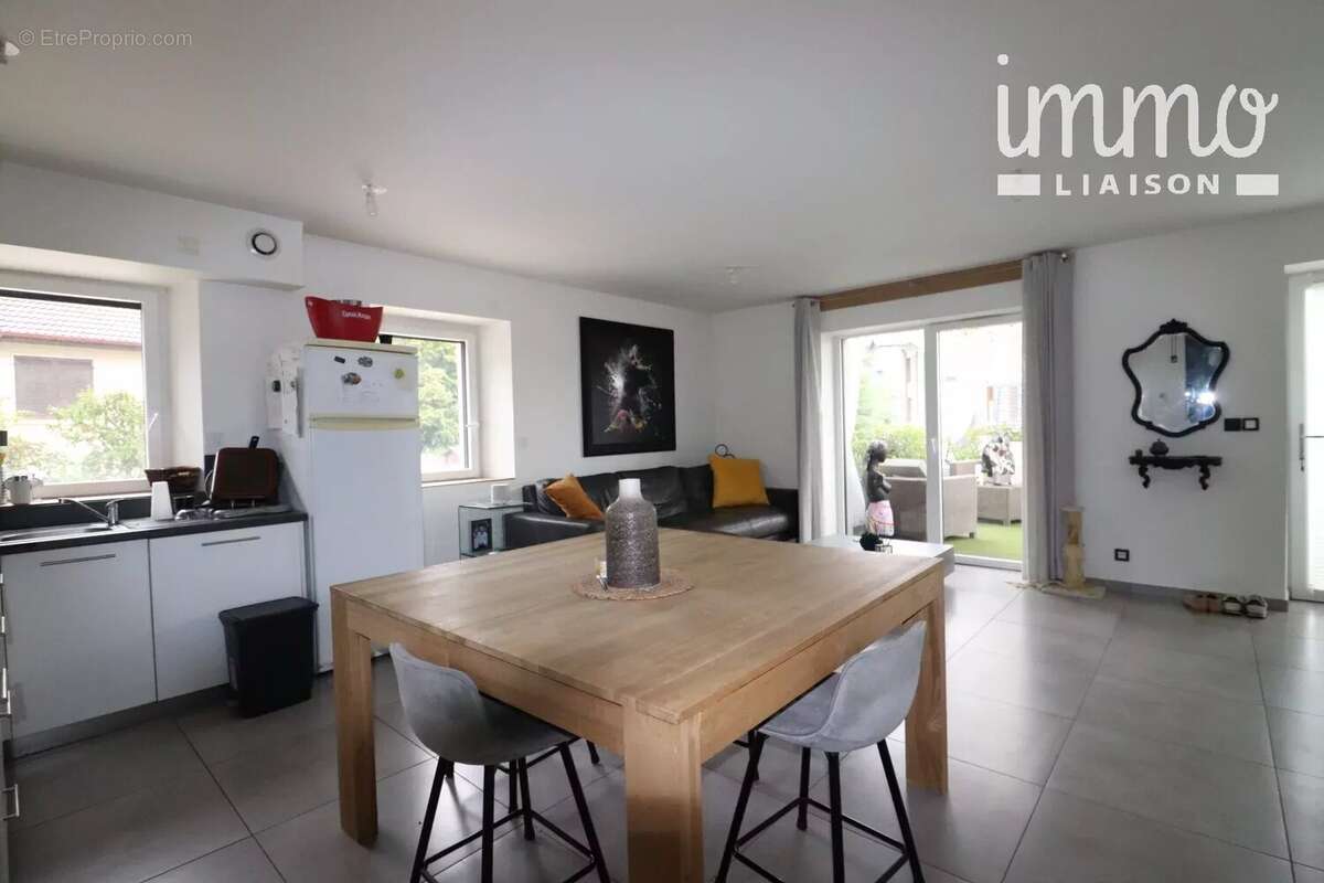 Appartement à SAINT-JEOIRE-PRIEURE