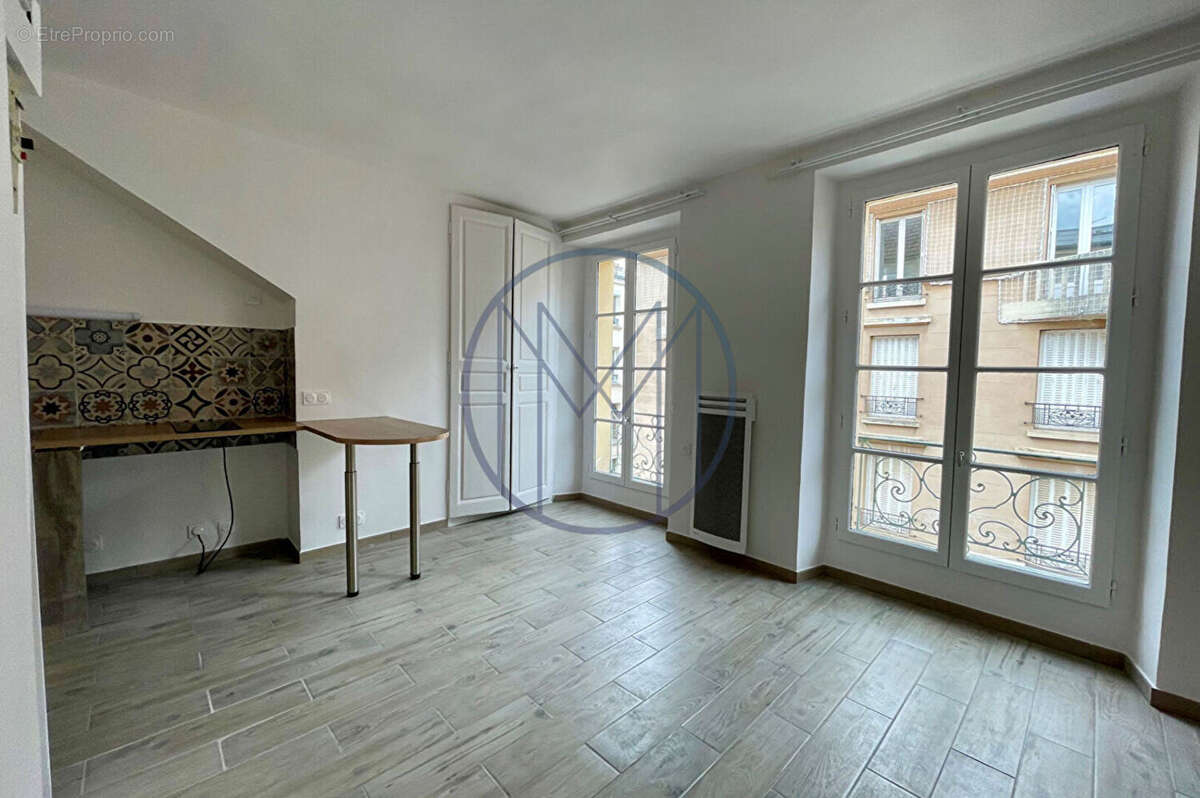 Appartement à VERSAILLES