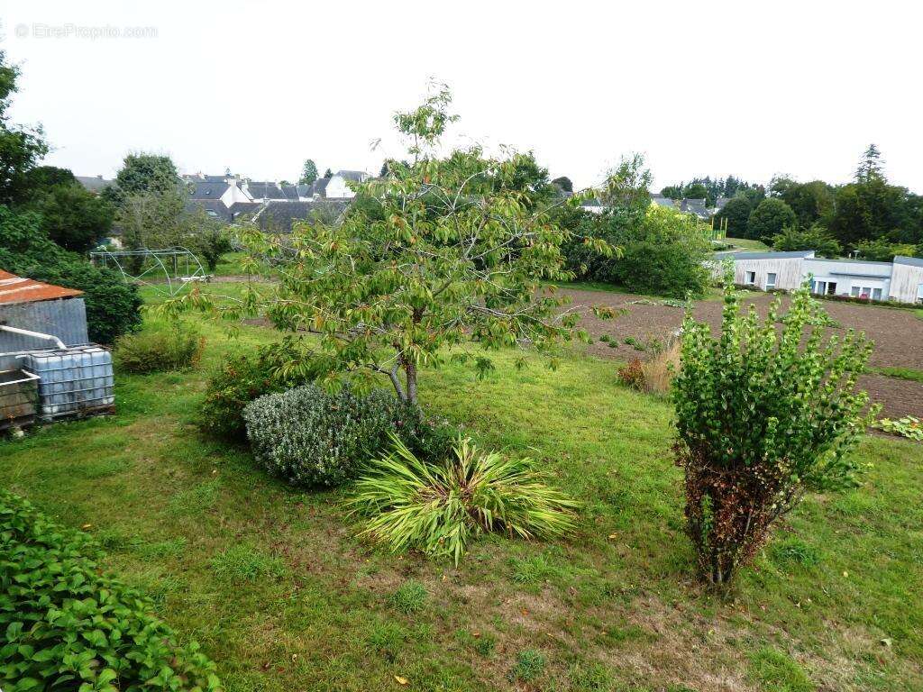 Maison à LE CROISTY