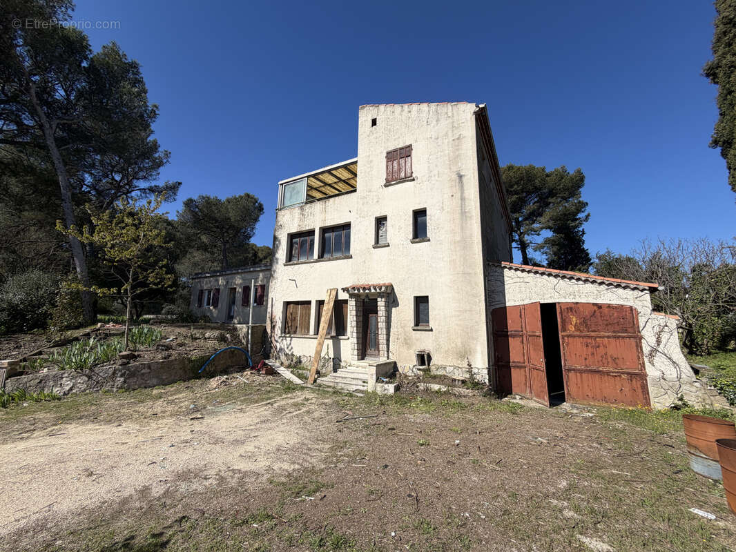 Appartement à CABRIES