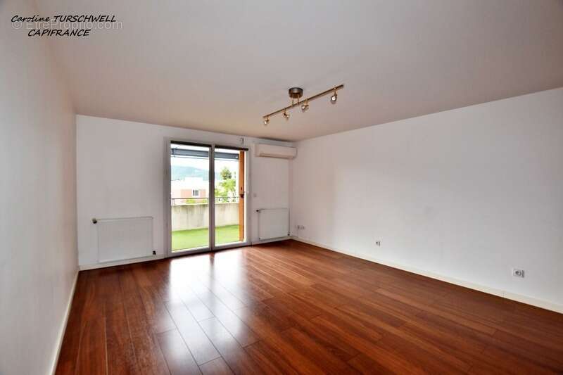 Appartement à HYERES