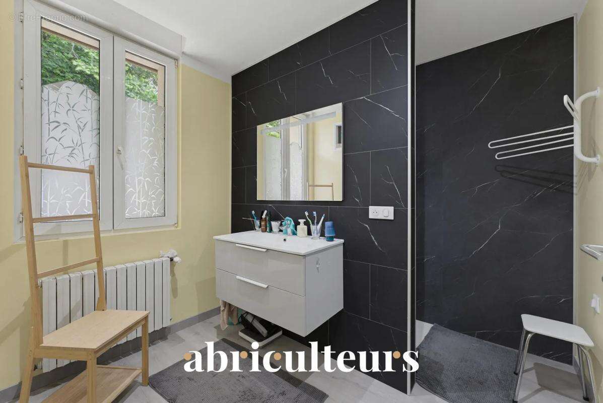 Maison avec piscine vente à  Bordeaux quartier Cauderan (33200) - photo 9