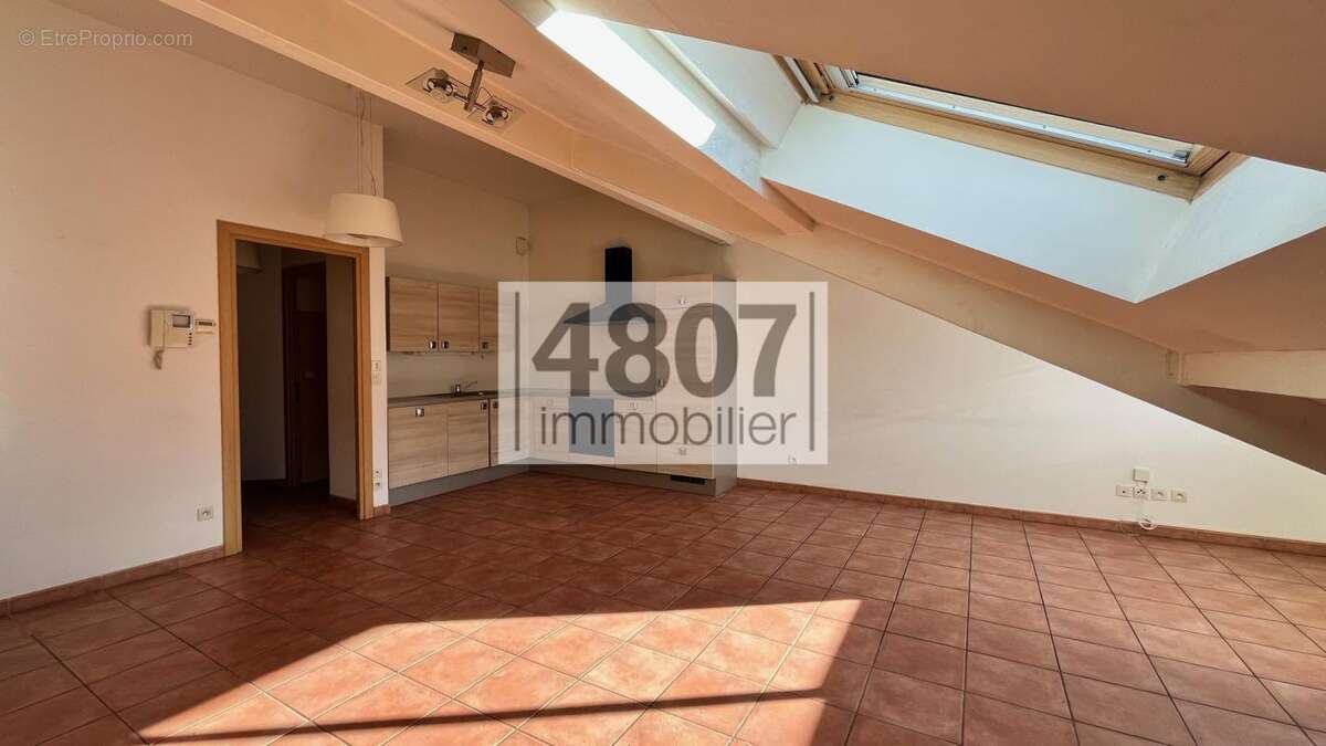 Appartement à ARCHAMPS