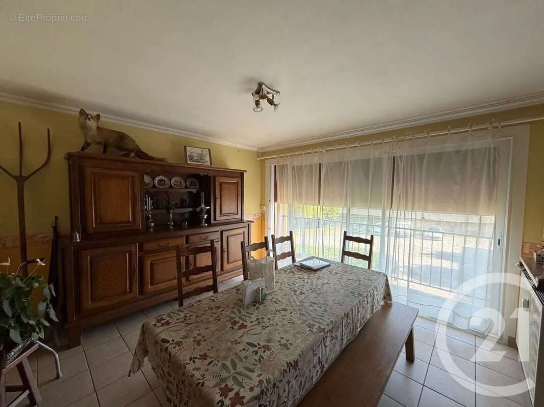 Appartement 69 m² à Aurillac  - photo 3
