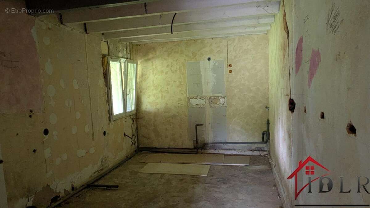 maison à rénover avec 13 000m2 terrain - photo 21