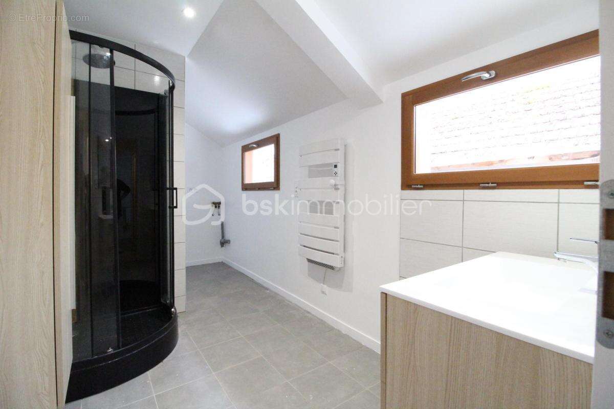 Maison de ville rénovée - photo 11