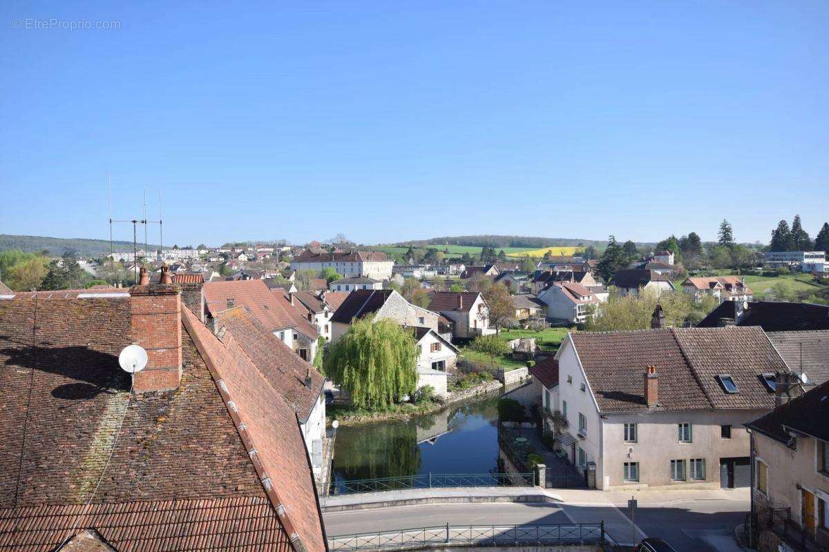 Appartement à MARNAY