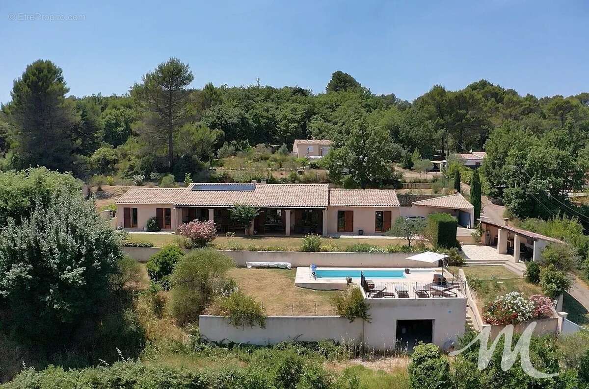 Grande maison de Charme à vendre  à Montmeyan avec Piscine, garage, abri voiture - photo 43