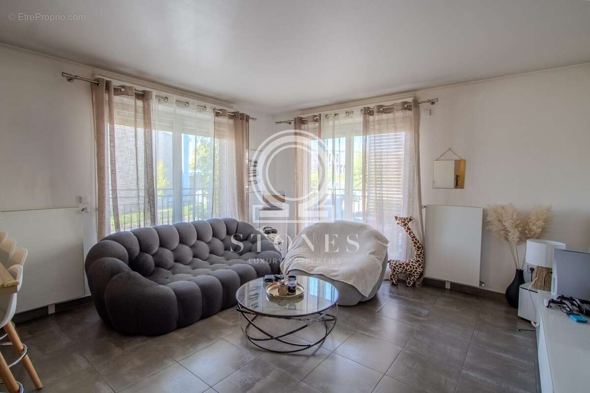 Appartement à ROSNY-SOUS-BOIS