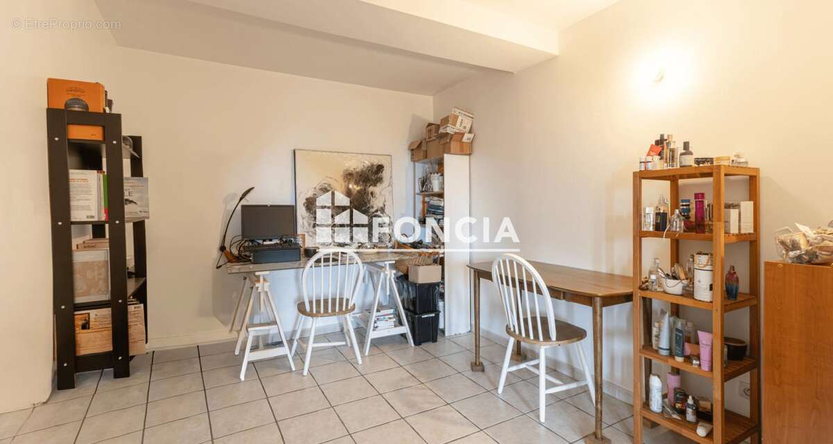 Appartement à PORT-DE-BOUC