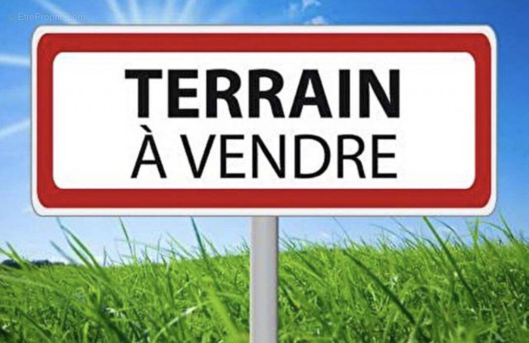 Terrain à COURVILLE-SUR-EURE