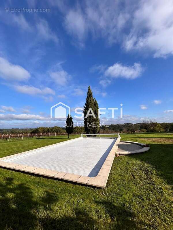 Maison 160 m² à Coubeyrac  - photo 9