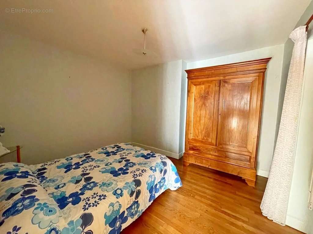 Maison à MONTSAUCHE-LES-SETTONS