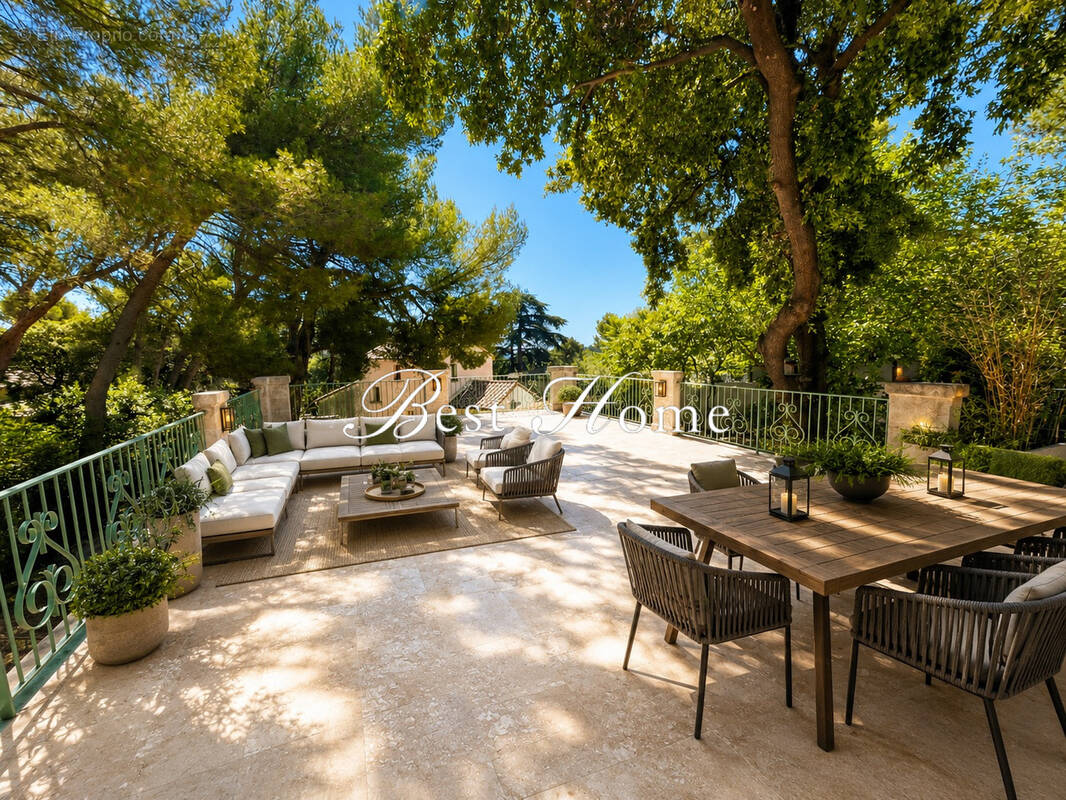 Maison à NIMES