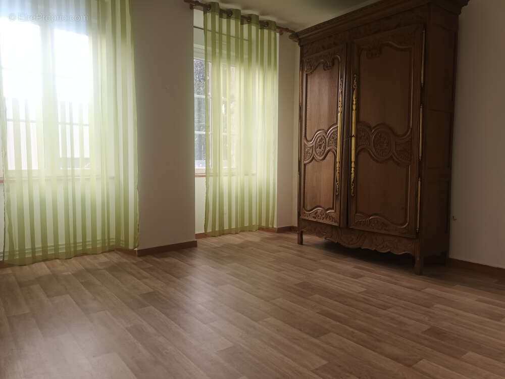 Maison à TESSY-SUR-VIRE