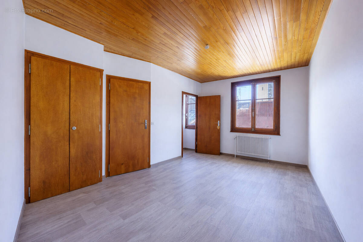 Appartement à TANINGES