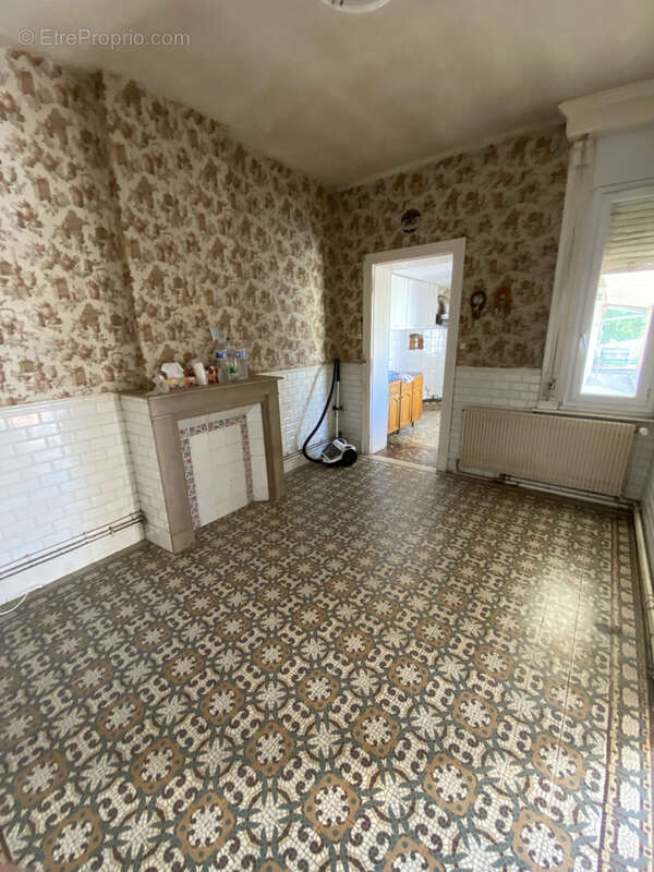 Maison à FONTAINE-AU-PIRE