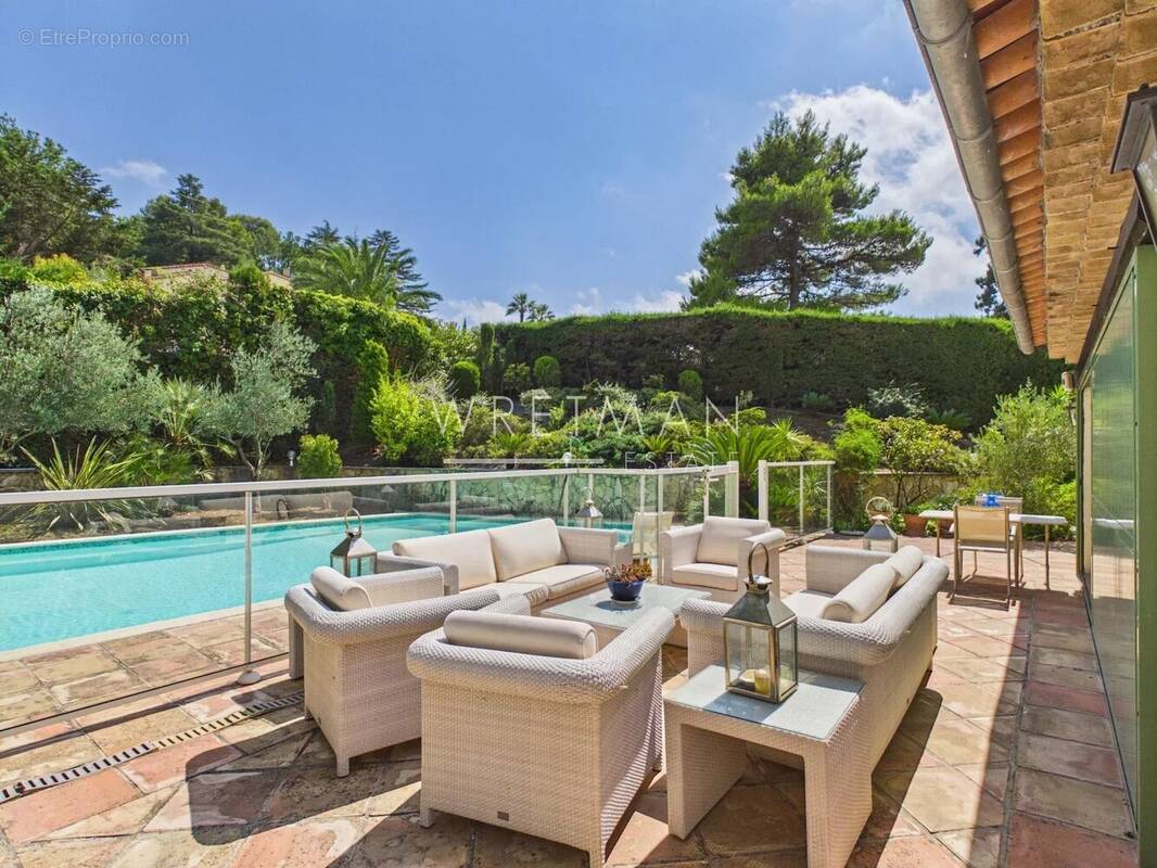 Maison à MOUGINS