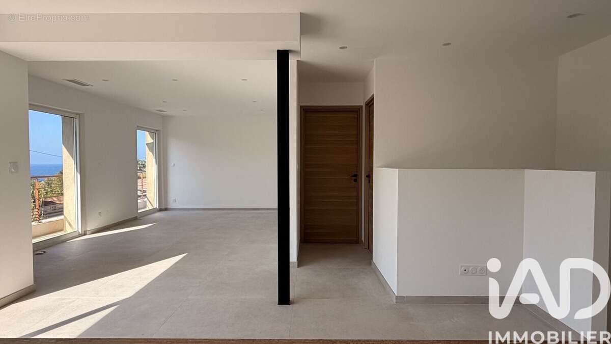 Photo 3 - Maison à CARQUEIRANNE