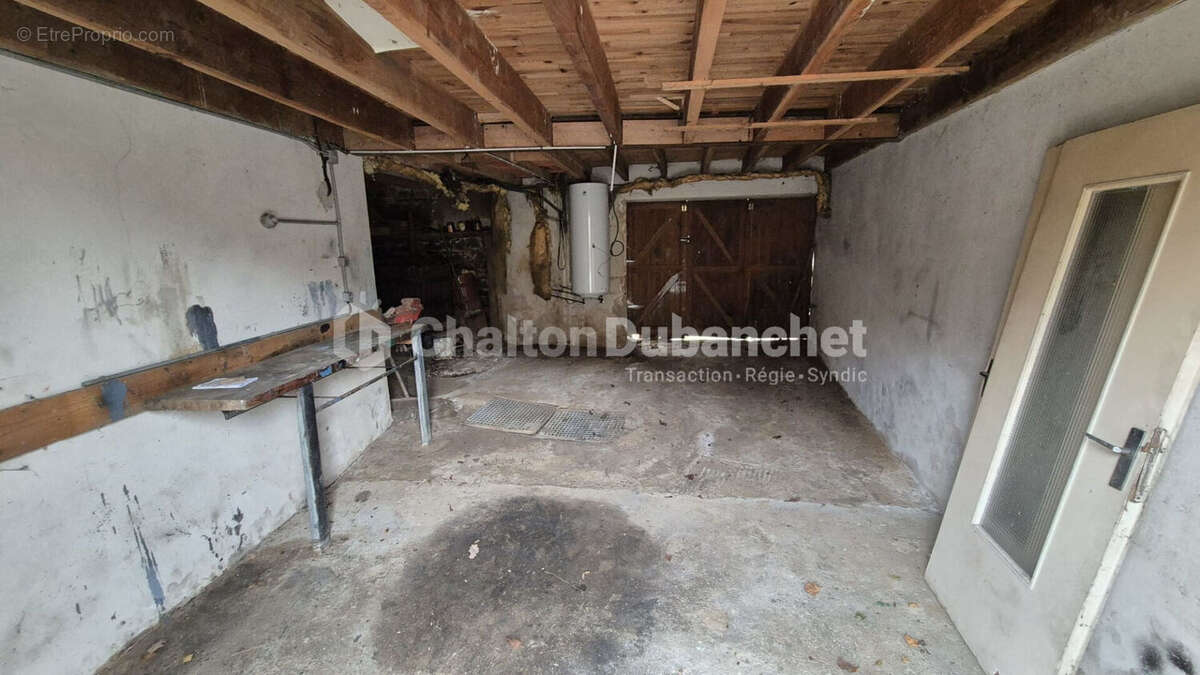 Maison à NOIRETABLE