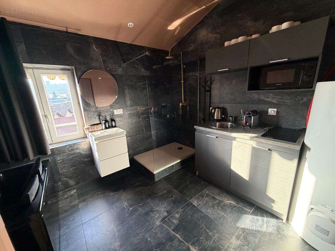 Appartement à LYON-9E