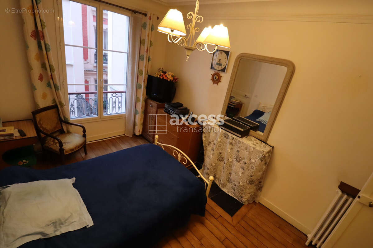Appartement à PARIS-10E