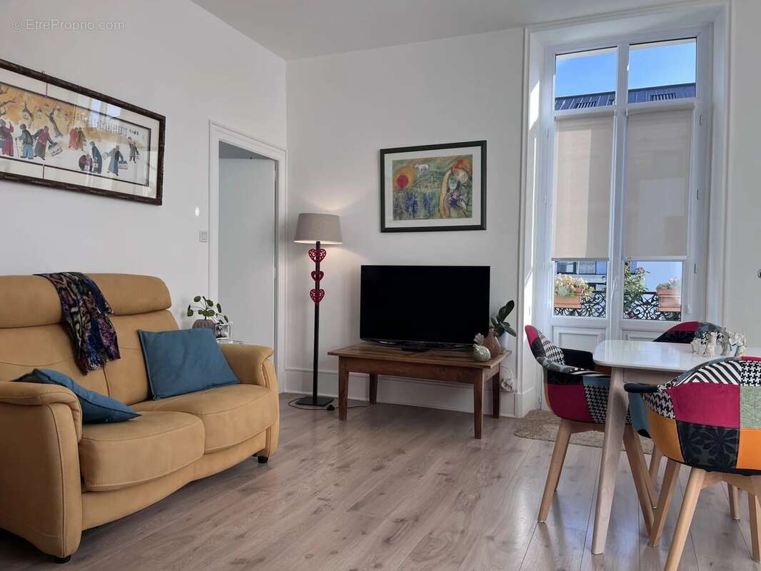 Appartement à AIX-LES-BAINS