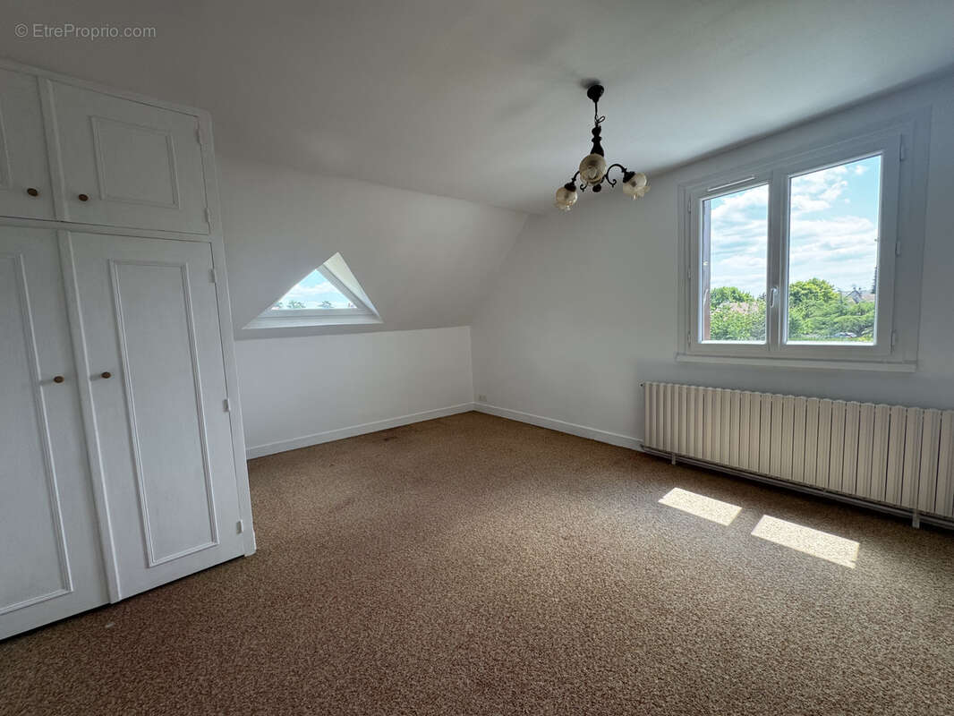 Maison à VILLERS-COTTERETS