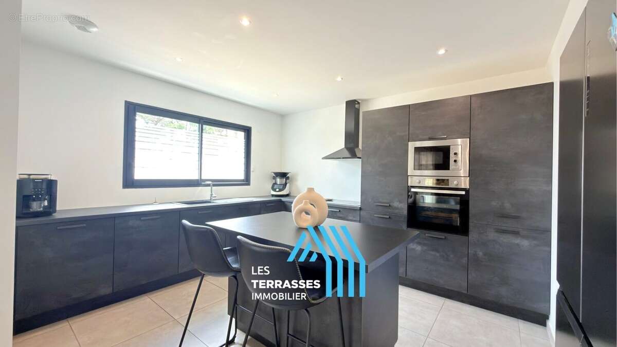Maison 109 m² à Montelimar  - photo 7