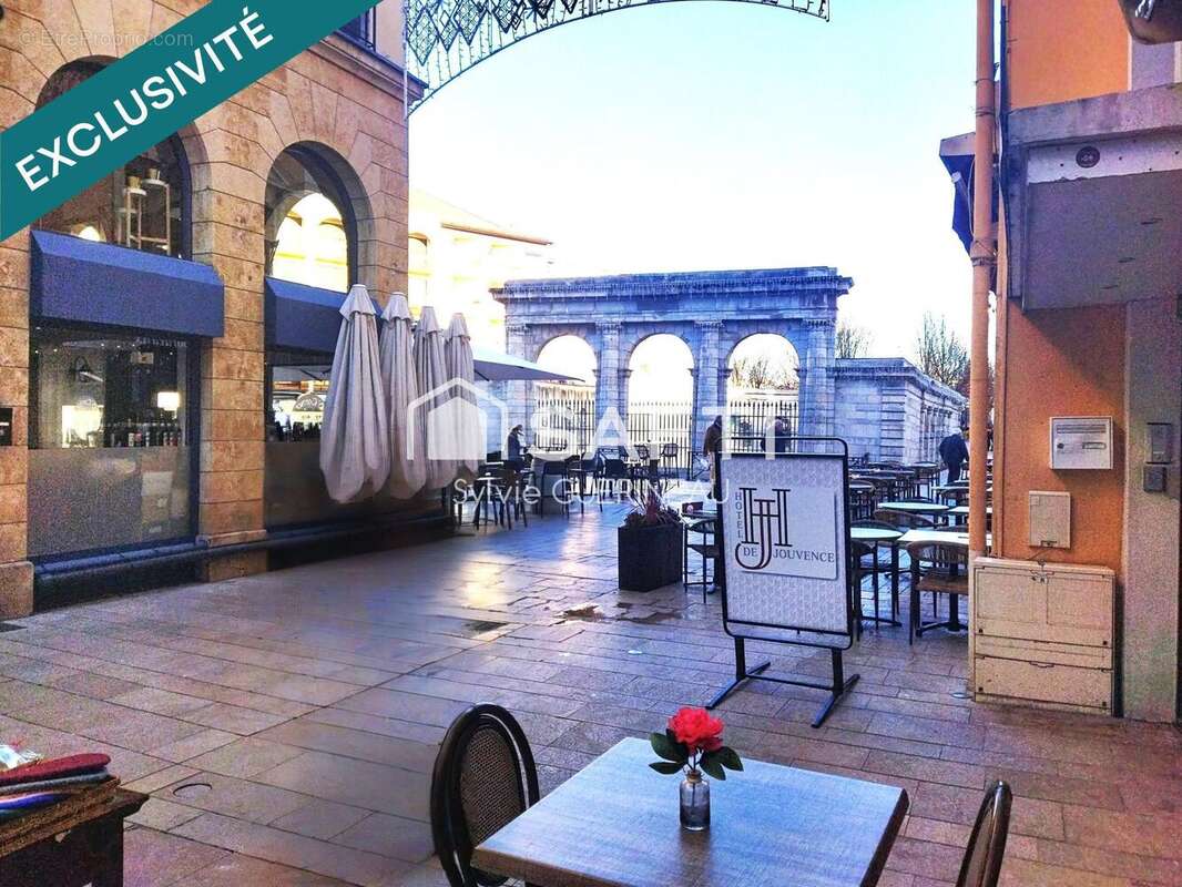 Photo 2 - Commerce à DAX