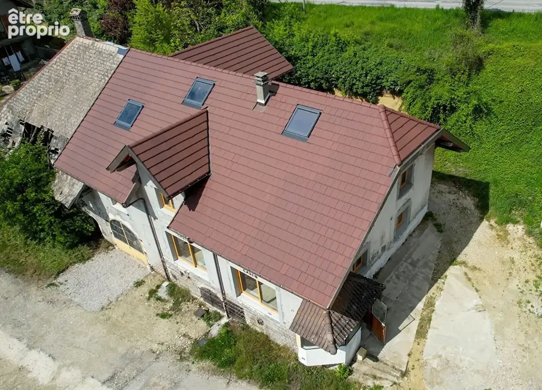 "cyprès" - thusy - a vendre en exclusivite - corps de ferme a renover 291m2 et annexes garage, caves & hangar 115m2 - toiture re - photo 3