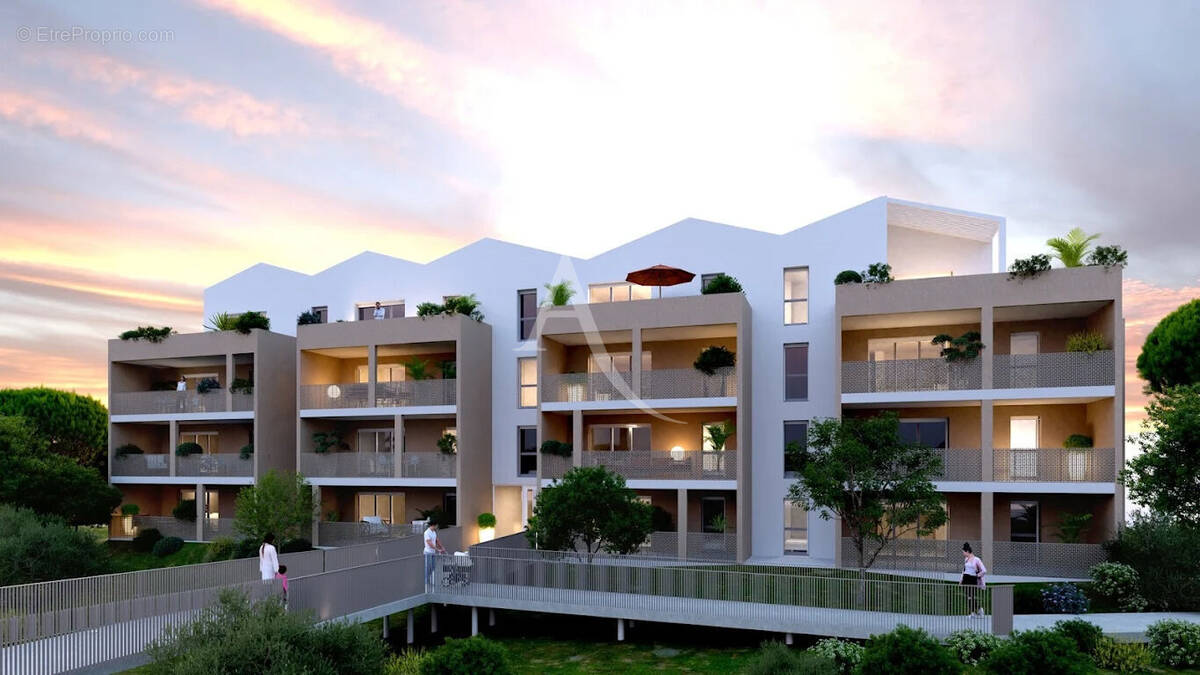 Appartement à COURNONTERRAL