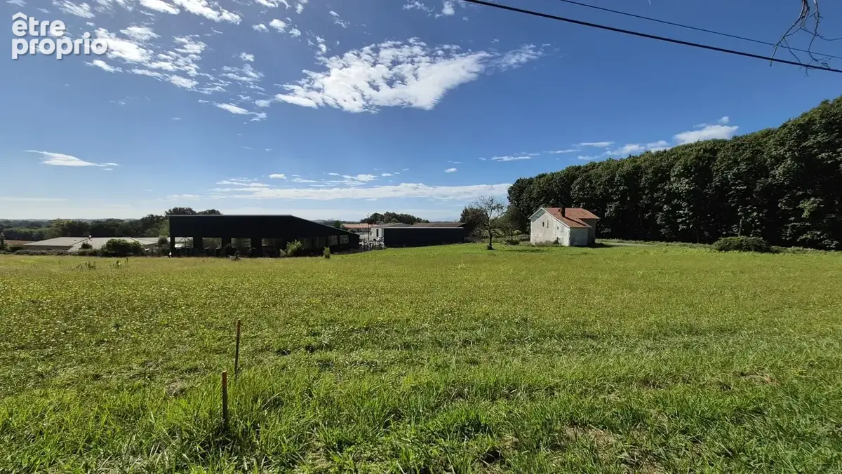 Terrain à POUILLON
