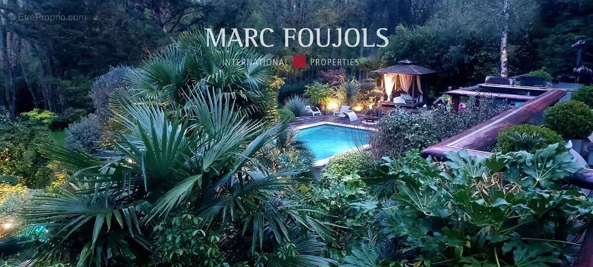 Maison à LA CELLE-SUR-MORIN