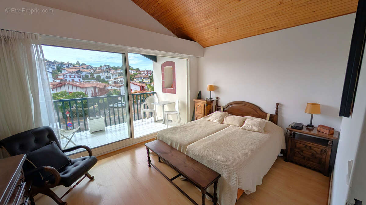 Appartement à URRUGNE