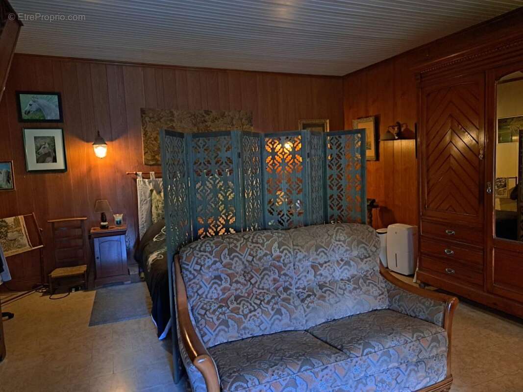 Maison à LA ROCHE-DERRIEN