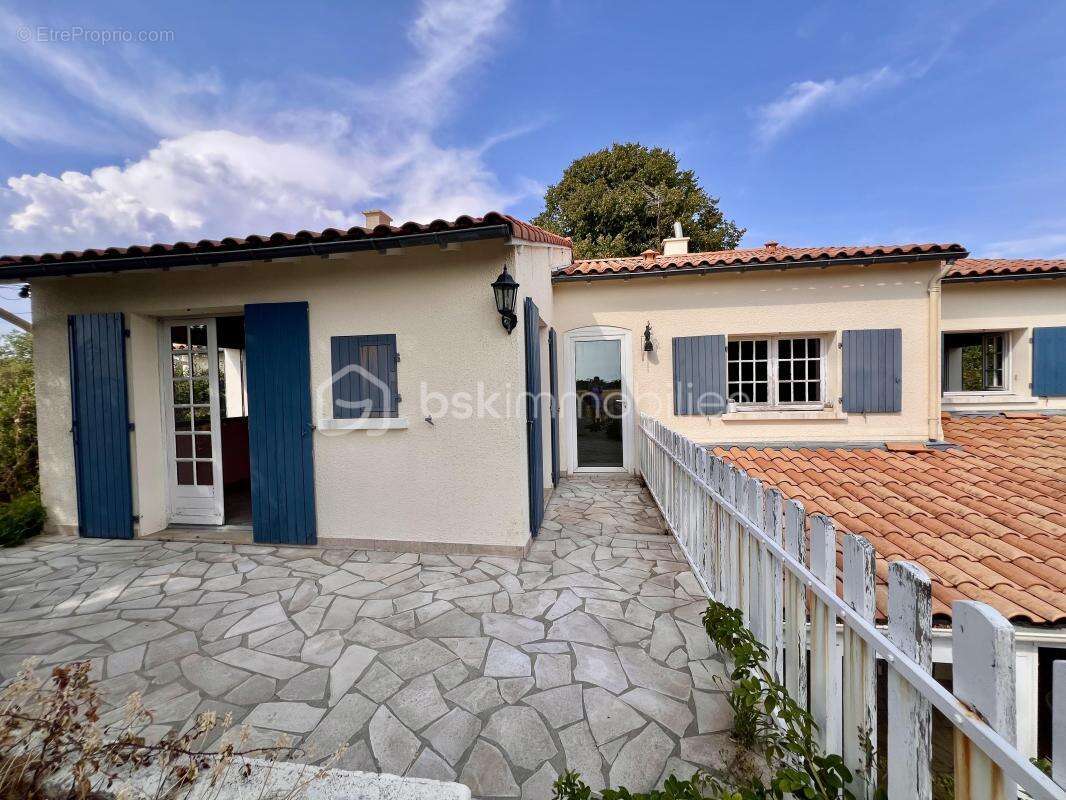 Jolie maison de plus de 213 m2, 6 chambres, jardin de 1500 m2! - photo 18