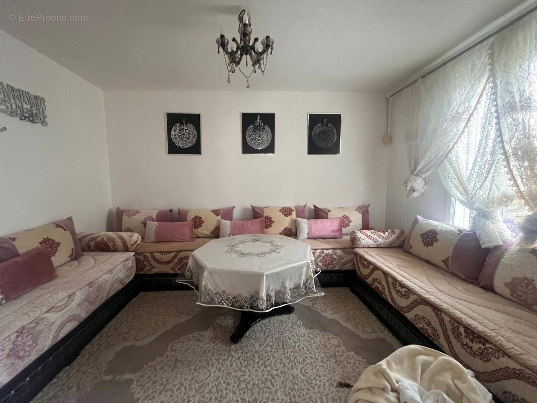 Photo 1 - Maison à REMOULINS