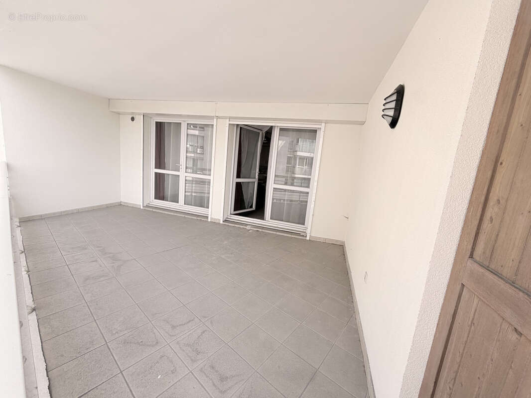 Appartement à MARSEILLE-8E