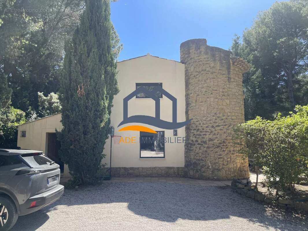Maison à EGUILLES
