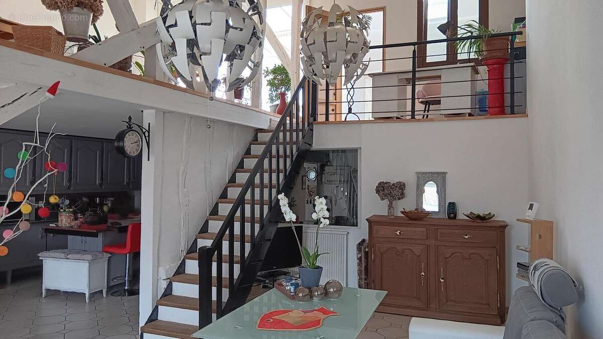 Photo 4 - Appartement à CHARLEVILLE-MEZIERES