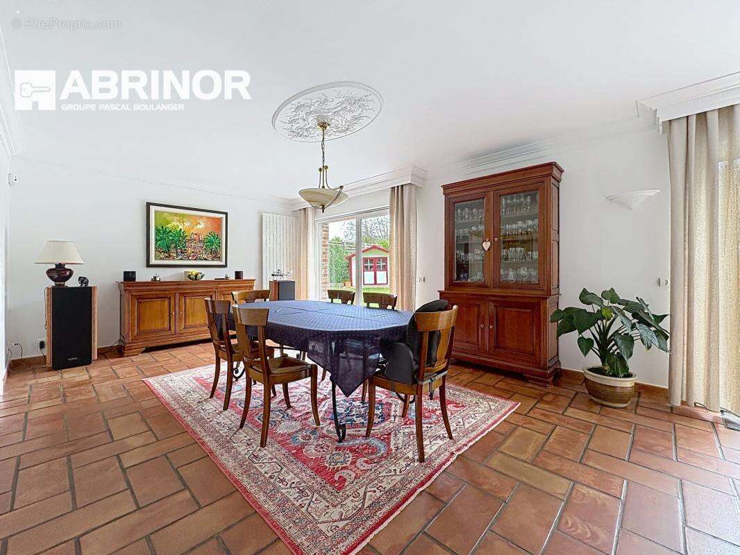 Maison à FACHES-THUMESNIL