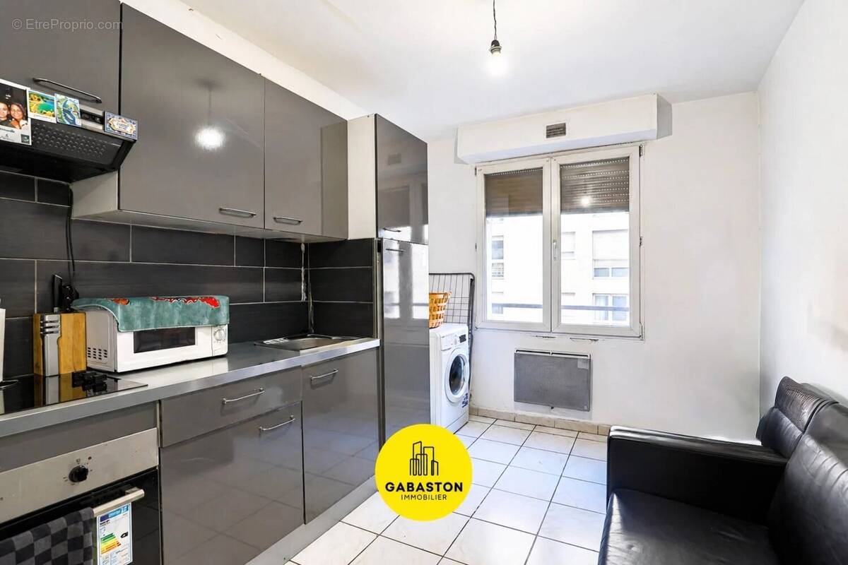 Appartement à MARSEILLE-6E