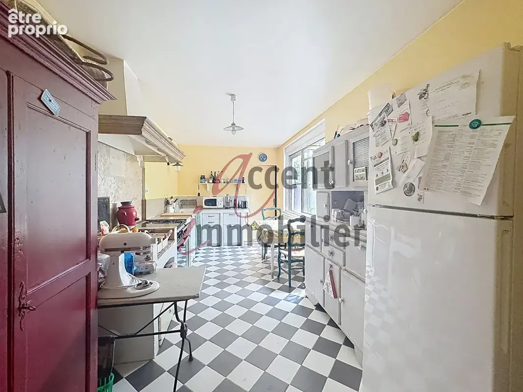 Mollégès, maison et gite avec piscine et terrain de 2000m² - photo 4