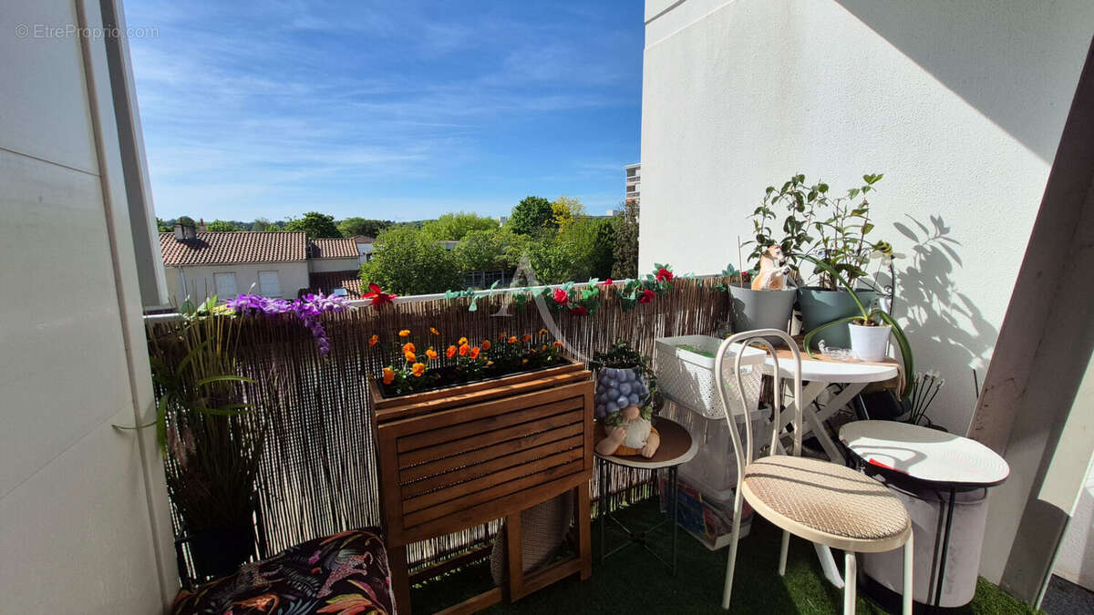Appartement à SAINTES