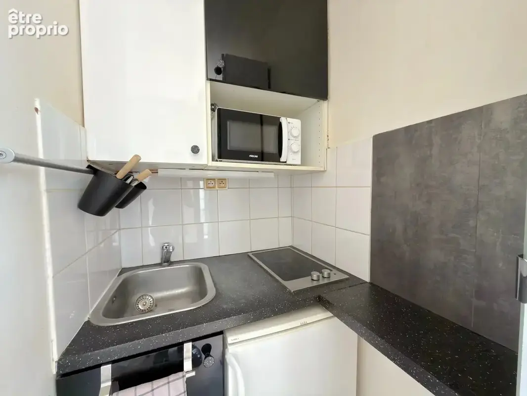 Paris 10e - studio  hopital saint louis / ste marthe - photo 5