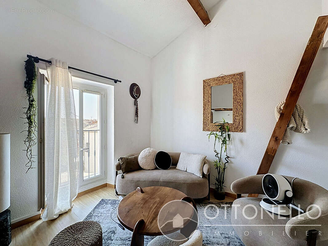 Appartement LOUÉ Roquebrune Sur Argens 3 pièces 40.80 m2 - photo 3
